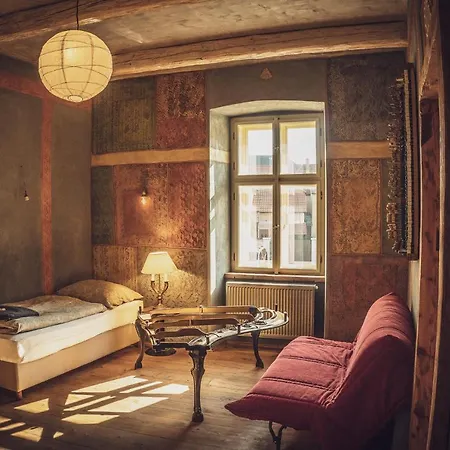 C.p. 9 Guest house *